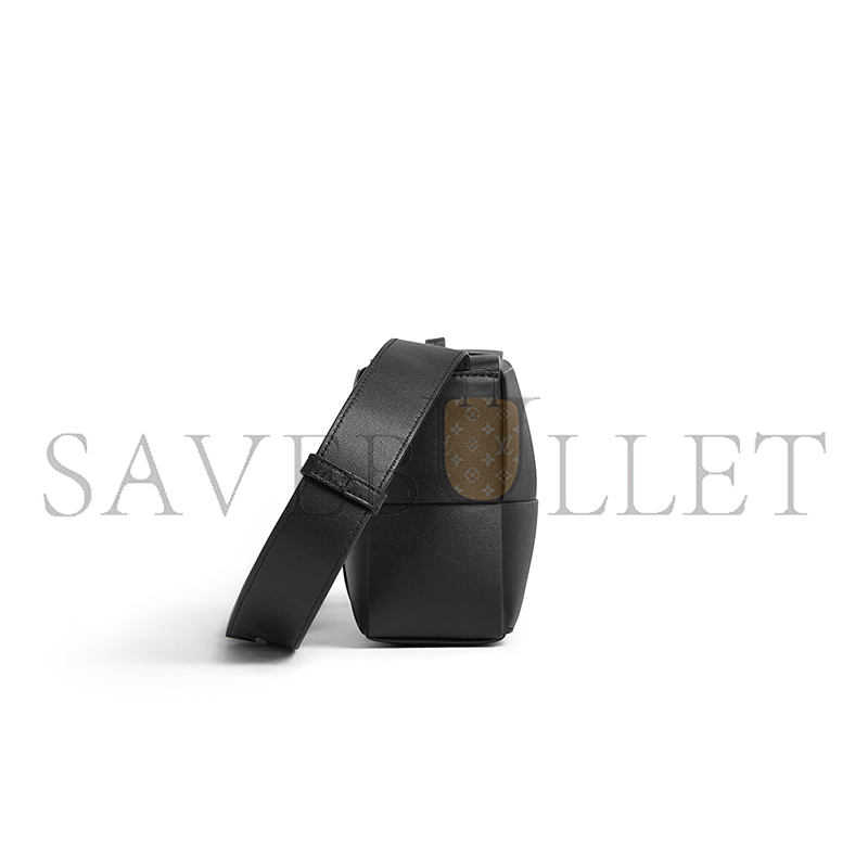BOTTEGA VENETA SMALL ARCO CAMERA BAG 795177V56A18803 (21*13*6.5cm) BOTTEGA VENETA SMALL ARCO CAMERA BAG 795177V56A18803 (21*13*6.5cm)