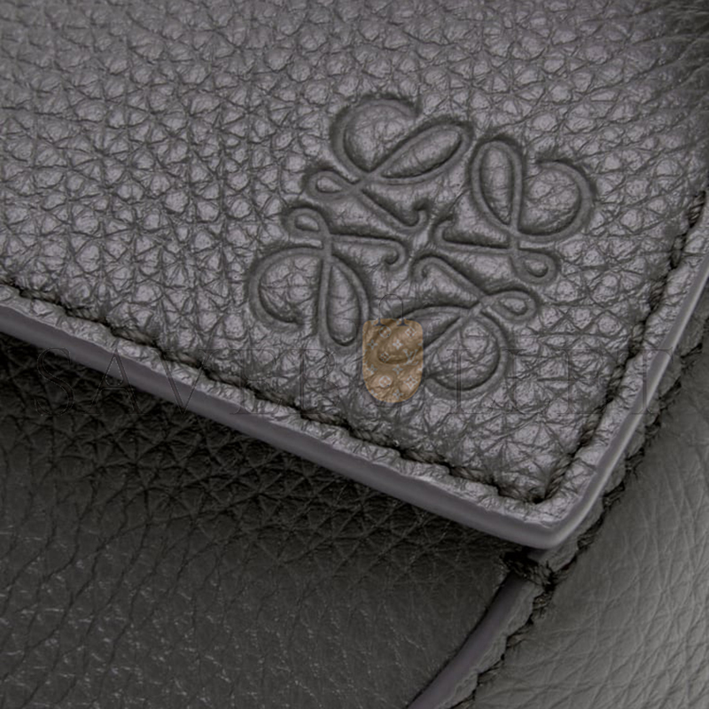 LOEWE MINI PUZZLE EDGE BAG IN SOFT GRAINED CALFSKIN A510P88X16-1220 (18*12.5*8cm)