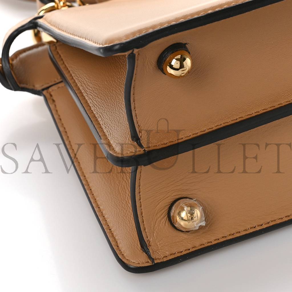 FENDI SHINY NAPPA PETITE PEEKABOO I SEE U SATCHEL MIELE SCURO (20*15*9cm) FENDI SHINY NAPPA PETITE PEEKABOO I SEE U SATCHEL MIELE SCURO (20*15*9cm)