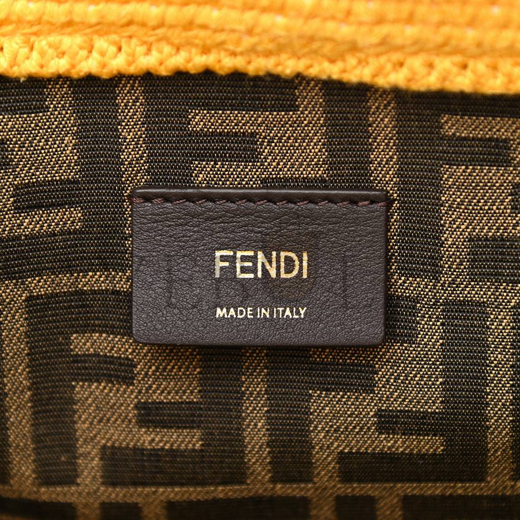 FENDI CROCHET VITELLO KING LOGO PLEXIGLASS MEDIUM FENDI SUNSHINE SHOPPER TOTE MIMOSA PANNA (36*31*15cm) FENDI CROCHET VITELLO KING LOGO PLEXIGLASS MEDIUM FENDI SUNSHINE SHOPPER TOTE MIMOSA PANNA (36*31*15cm)